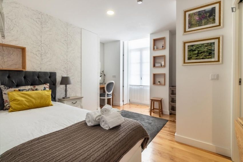 Imagem Quarto de apartamento t0 em Rua Pedro Rocha