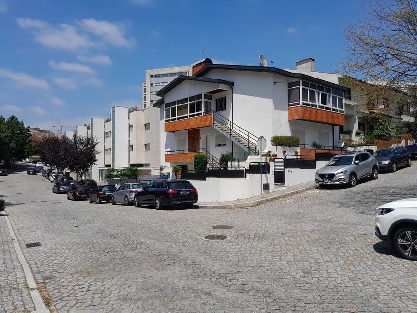 Imagem Fachada de apartamento t3 em Centro