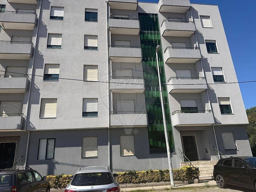 Imagem Vistas de apartamento t2 em Rua António Francisco da Cruz, 349