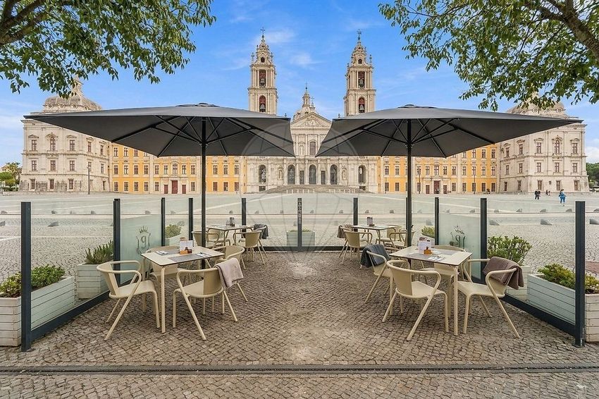 Imagem de espaço comercial em Terreiro Dom João V