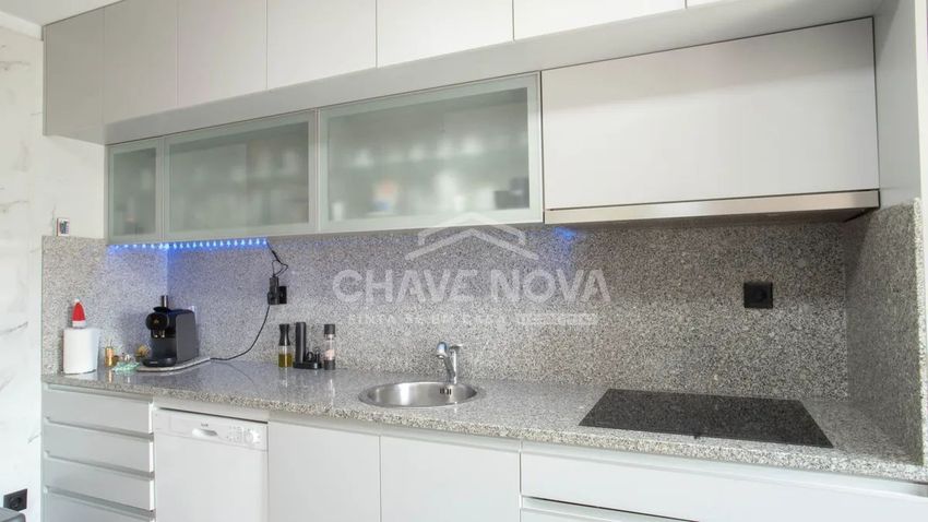 Зображення Кухня, квартира t3, Rua João Vieira, 1051