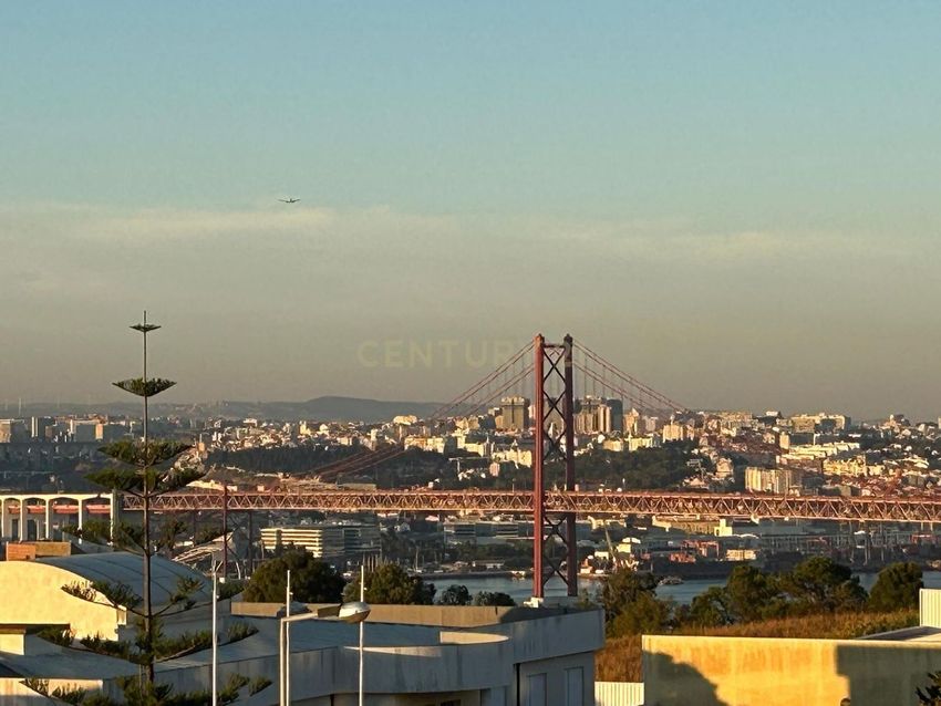 Imagem Vistas de apartamento t2 em Rua Alfazina de Cima, 7