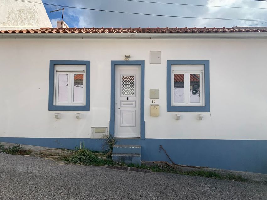 Imagem Fachada de  moradia em banda em Bairro Capristanos, 10