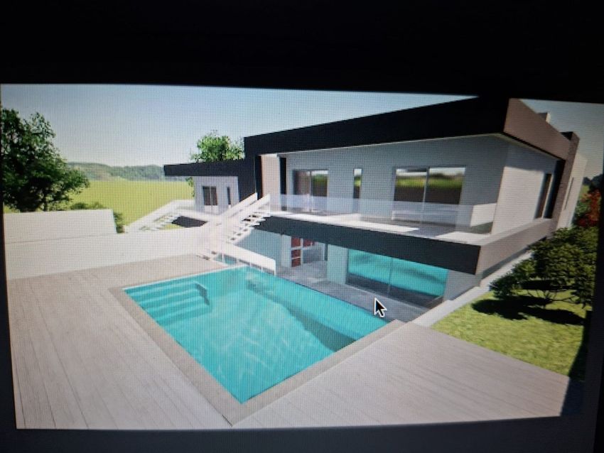 Imagem Piscina de terreno em Em 520