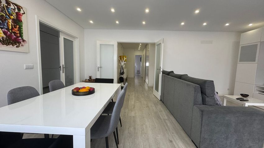 Imagem Cozinha de apartamento t2 em Rua Chaby Pinheiro, 15