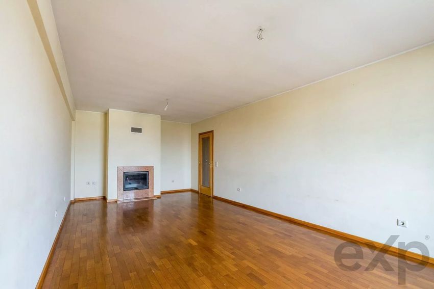 Imagem Divisão de apartamento t1 em Rua Sá de Miranda, 293