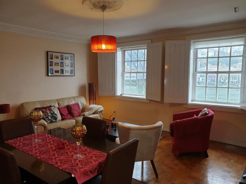 Imagem Sala de estar de apartamento t2 em Ribeira