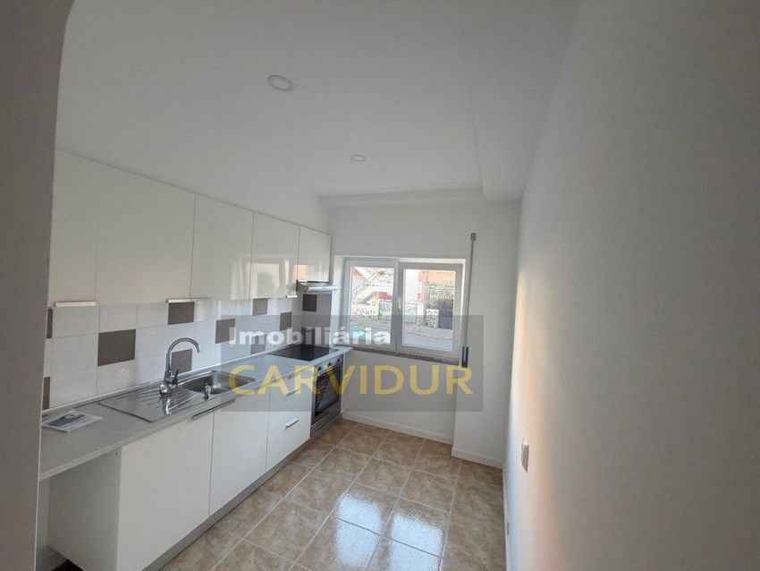 Imagem Cozinha de apartamento t4 em Centro