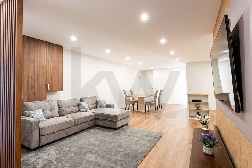 Imagem Sala de estar de apartamento t3 em São Caetano - Soutelo - Areias