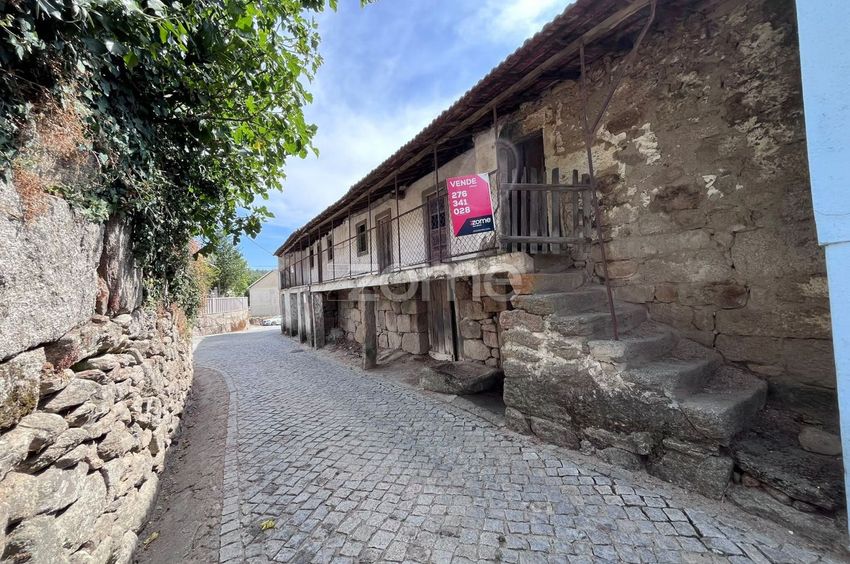 Imagem Detalhes de  moradia geminada em Paradela