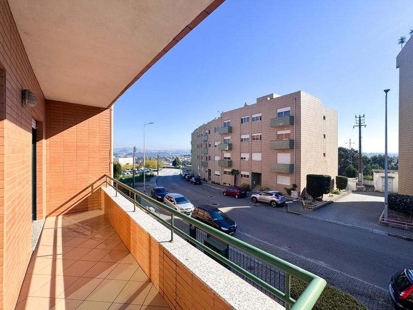 Imagem Varanda de apartamento t1 em Centro