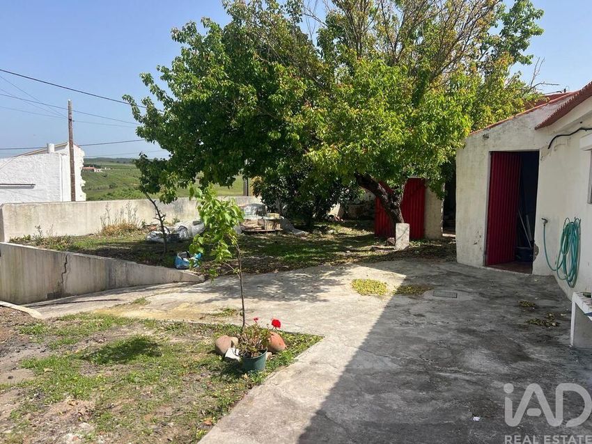 Imagem Redondezas de  casa ou moradia em Lamas e Cercal