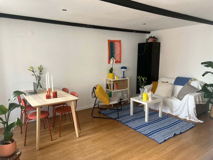 Imagem Sala de estar de apartamento t1 em Rua Eduardo Coelho, 43