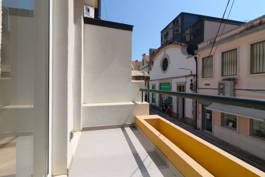 Imagem Varanda de apartamento t1 em Rua José Estevão, 51
