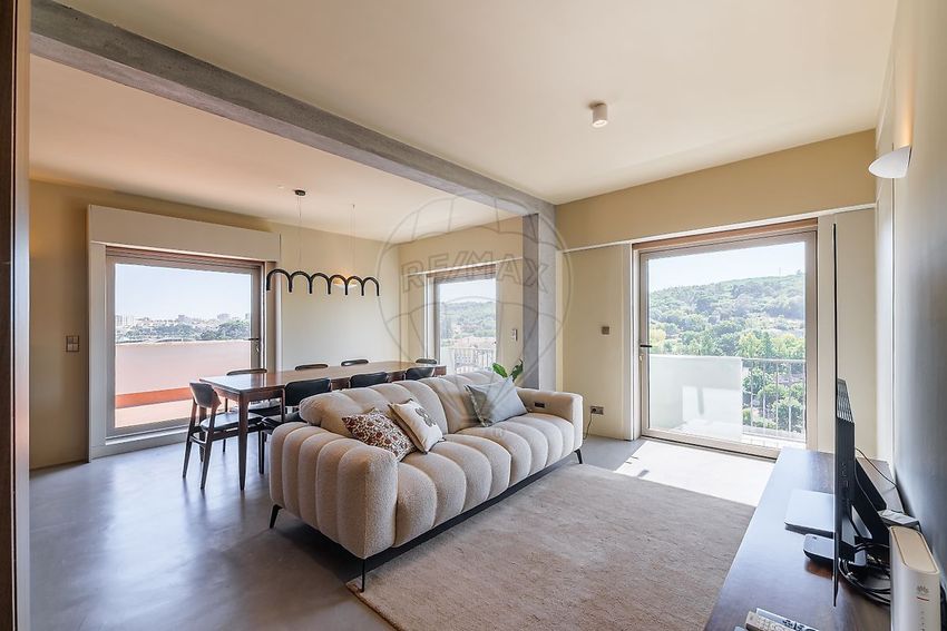 Imagem Sala de estar de apartamento t2 em Rua Conde Almoster