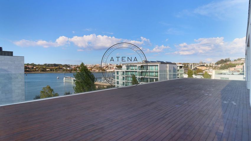 Imagem Terraço de penthouse em Avenida Afonso de Albuquerque