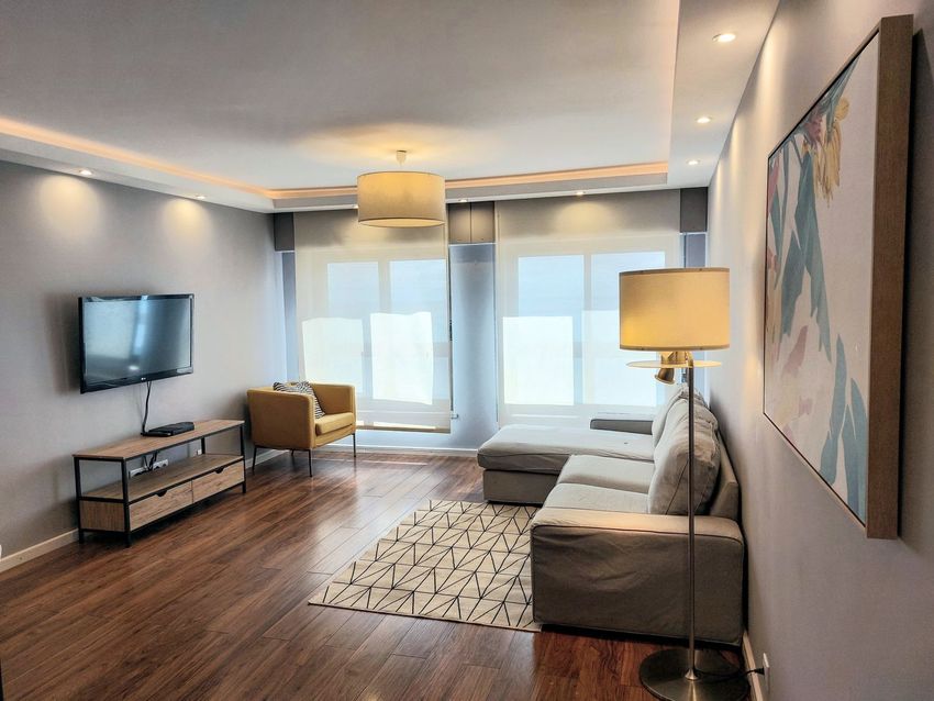 Imagem Sala de estar de apartamento t3 em Estrada Regional do Pópulo, 15