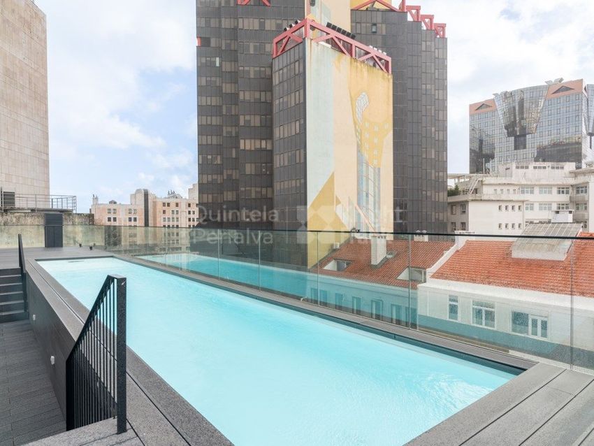 Imagem Piscina de apartamento t1 em Rua Professor Sousa da Câmara
