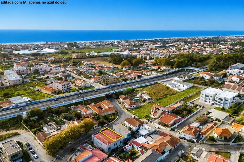 Зображення Вигляд,  будинок на дві сім'ї, Rua São Miguel