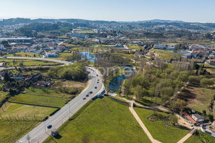 Imagem Vistas de terreno em Rua José Maria Taipa