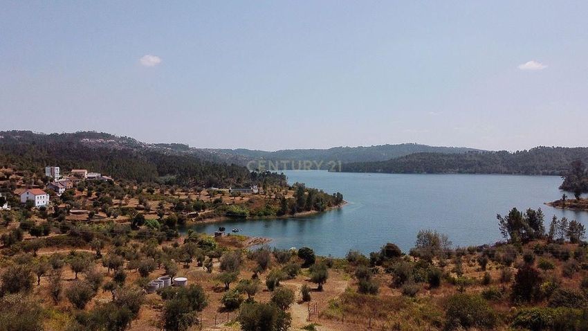 Зображення Вигляд,  окремий будинок чи котедж, Barragem de Castelo de Bode, Portugal