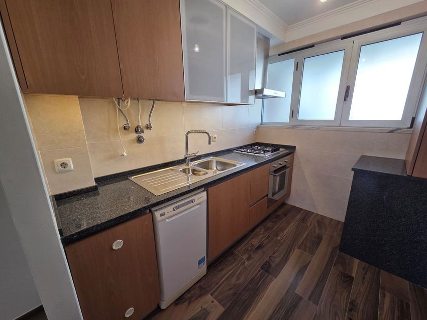 Imagem Cozinha de duplex em Rua da Quinta do Charquinho, 24