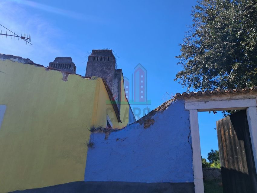 Imagem Fachada de  moradia independente em Condeixa-a-Velha e Condeixa-a-Nova