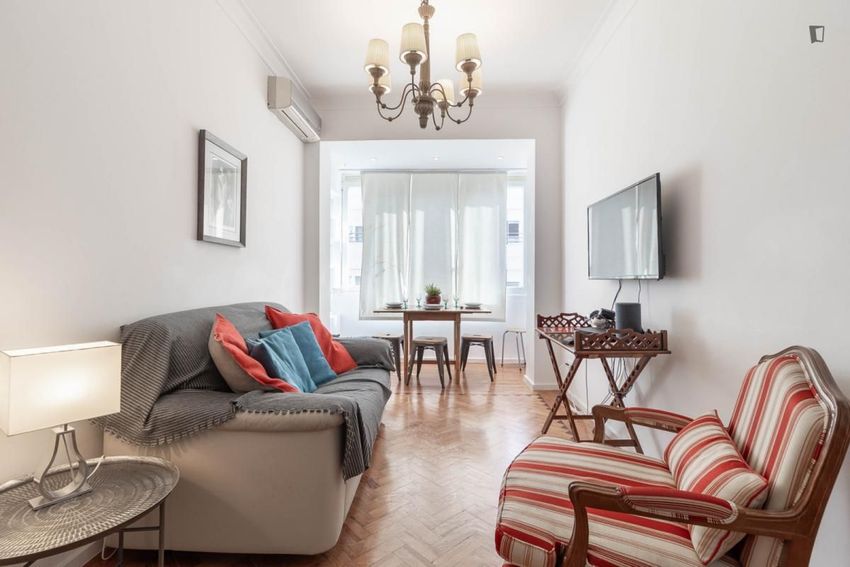 Imagem Sala de estar de apartamento t2 em Rua 4 de Infantaria