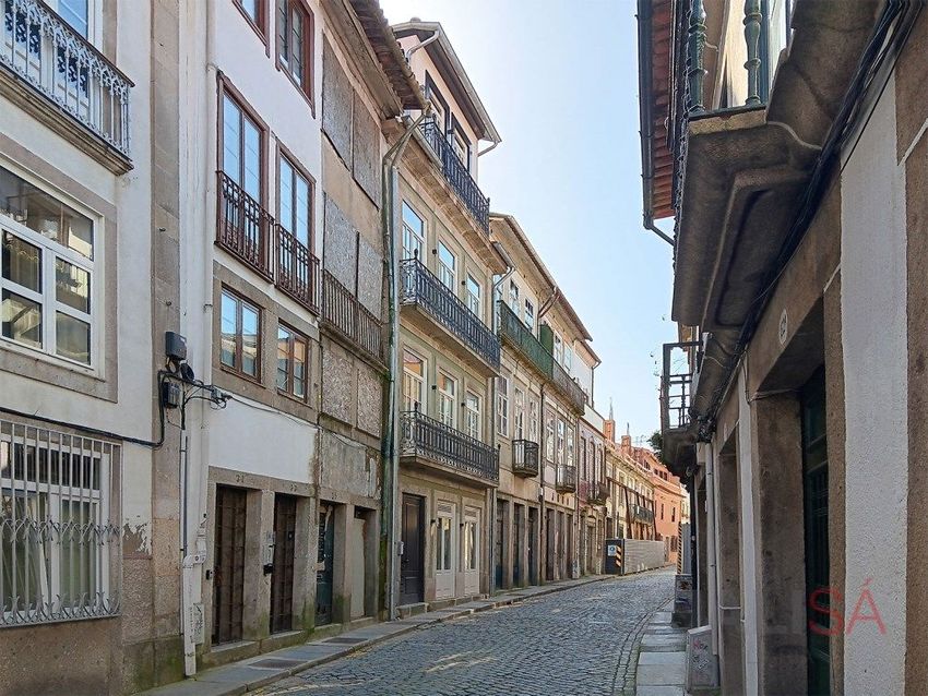 Imagem Fachada de apartamento t0 em Rua do Anjo