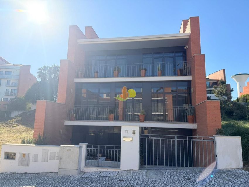 Зображення Фасад,  будинок на дві сім'ї, Tavarede