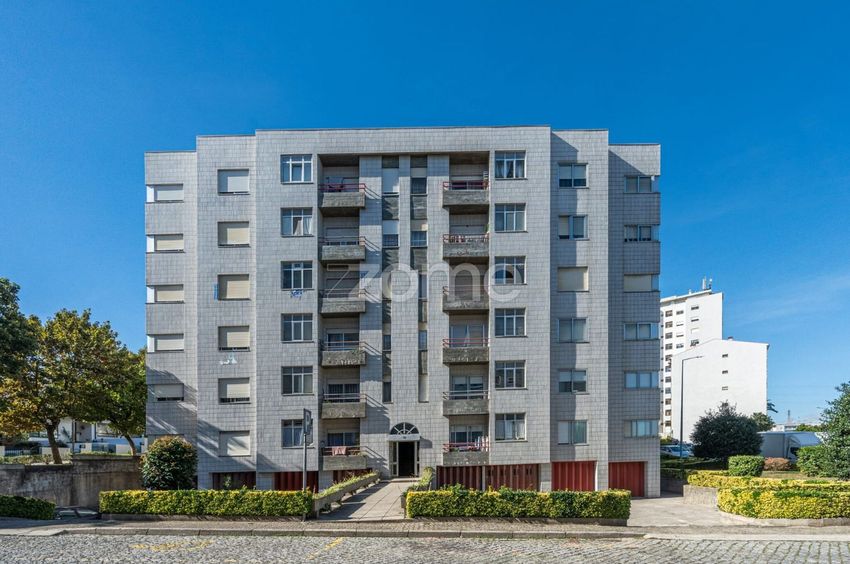 Зображення Фасад, квартира t3, Rua Banda Marcial de Gueifães, 81