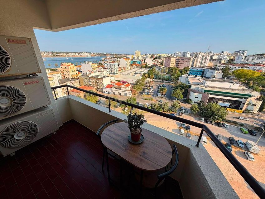 Imagem Terraço de apartamento t2 em Rua Horta do Palácio, 3