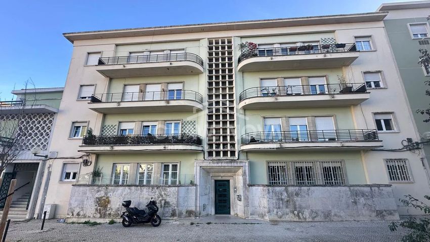 Imagem Fachada de apartamento t4 em Praça Francisco de Morais