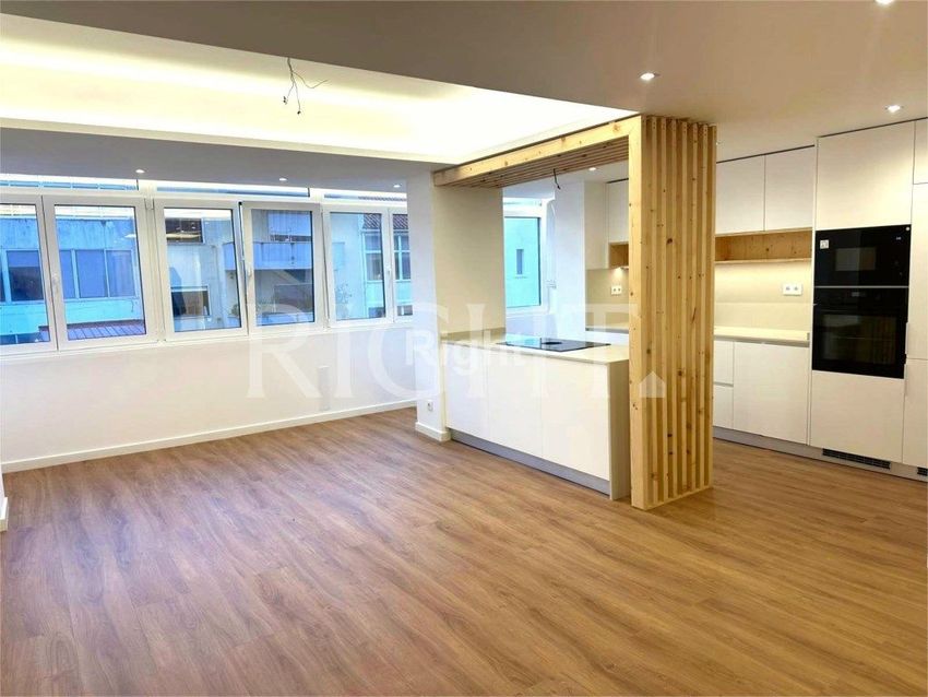 Imagem Divisão de apartamento t2 em Alto dos Moinhos