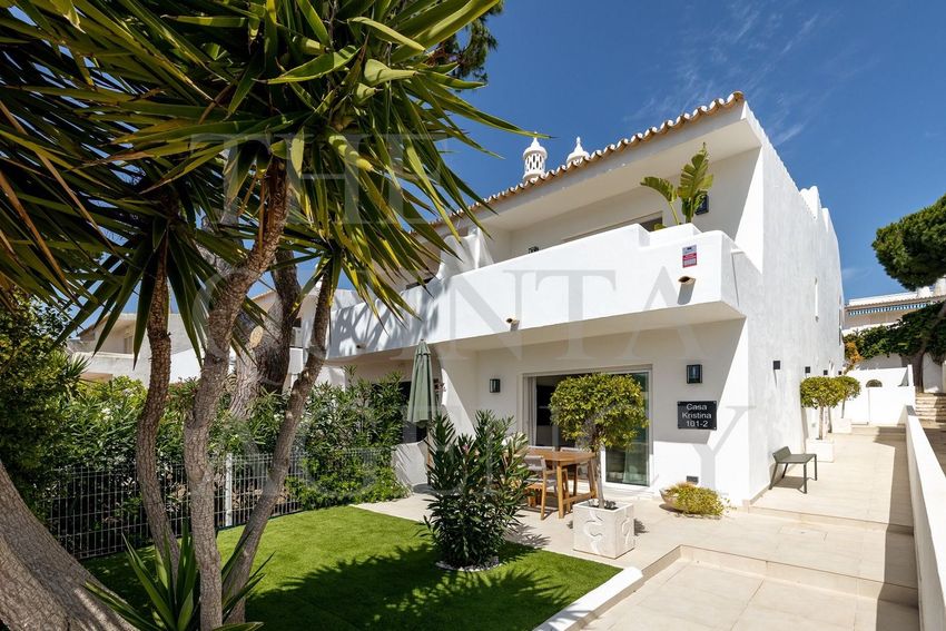 Imagem Fachada de  casa ou moradia em Vale do Garrão - Varandas do Lago - Quinta da Salinas