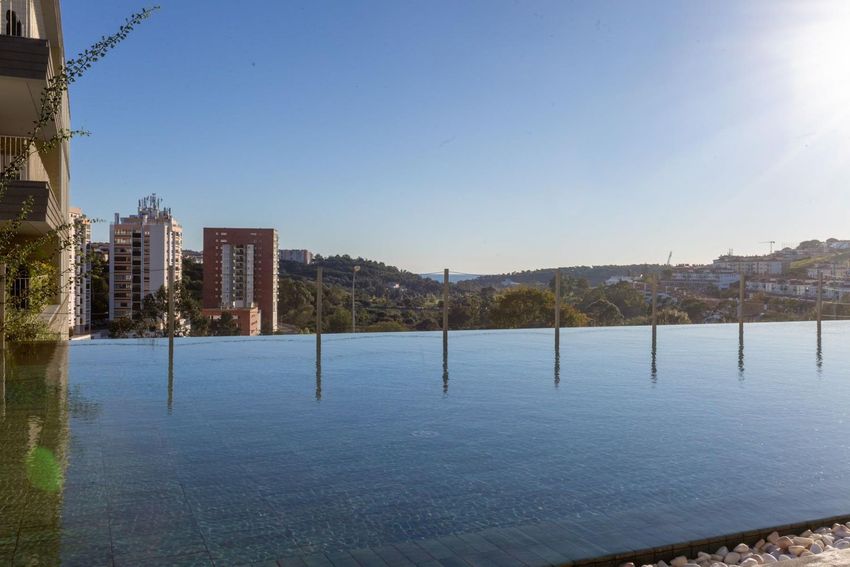Imagem Vistas de apartamento t4 em Estrada Desvio, 14