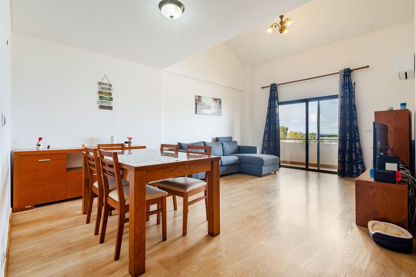 Imagem Sala de estar de apartamento t3 em Val'Flores