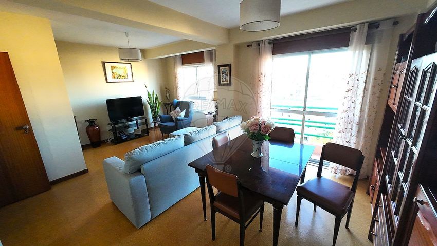Imagem Sala de estar de apartamento t3 em Caparica e Trafaria