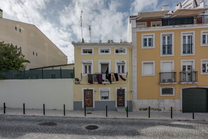 Imagem Vistas de prédio de uso misto em Travessa do Castro