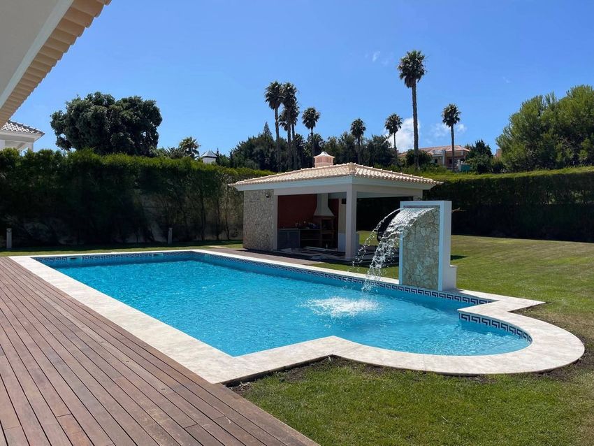 Imagem Piscina de  moradia independente em Beloura - Penha Longa
