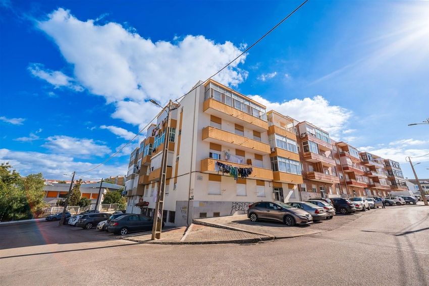 Зображення Вигляд, квартира t1, Rua Garcia de Orta, 15