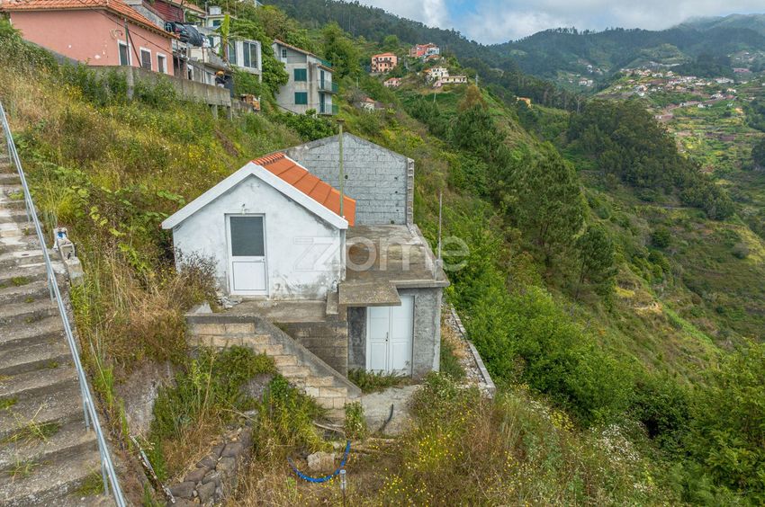 Imagem Zonas comuns de terreno em Caminho da Francelheira s/n