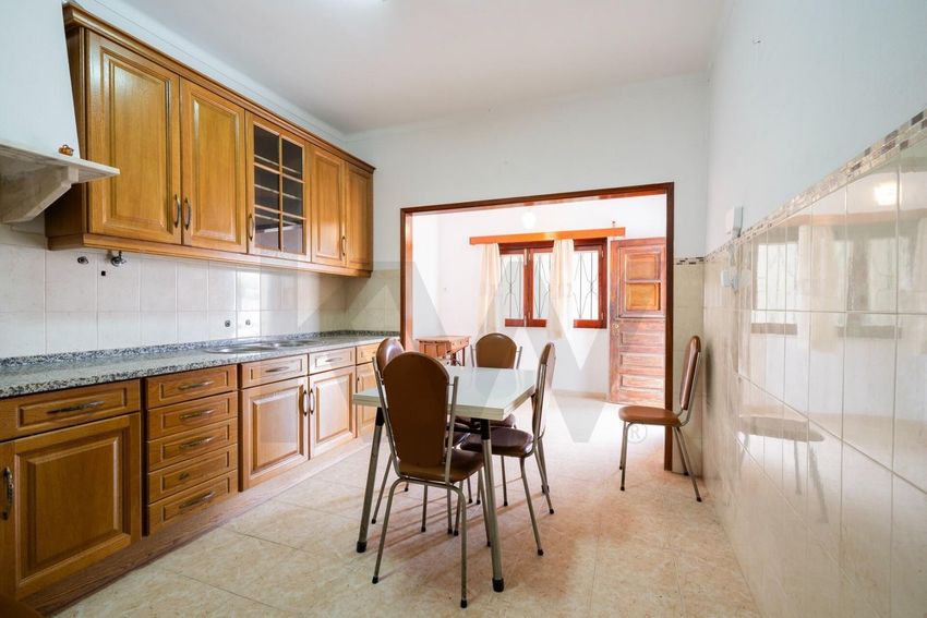 Imagem Sala de estar de  casa ou moradia em Rua Bom Sucesso, 8