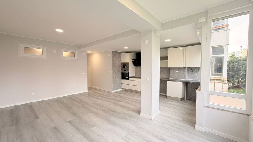 Imagem Sala de jantar de apartamento t2 em Rua António Sérgio, 10