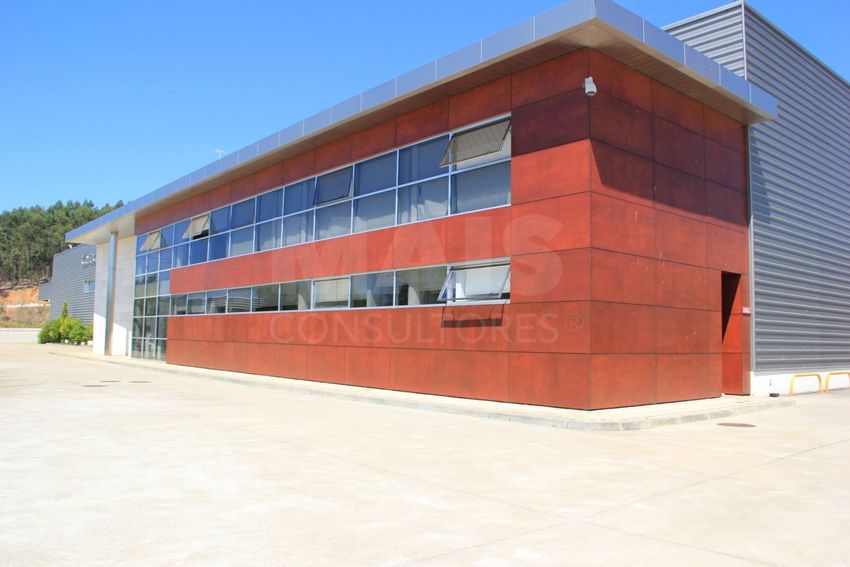 Imagem Vistas de espaço comercial em Gavião