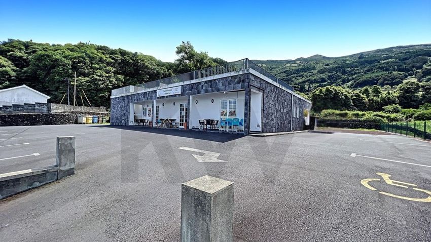 Imagem Redondezas de espaço comercial em Rua do Porto