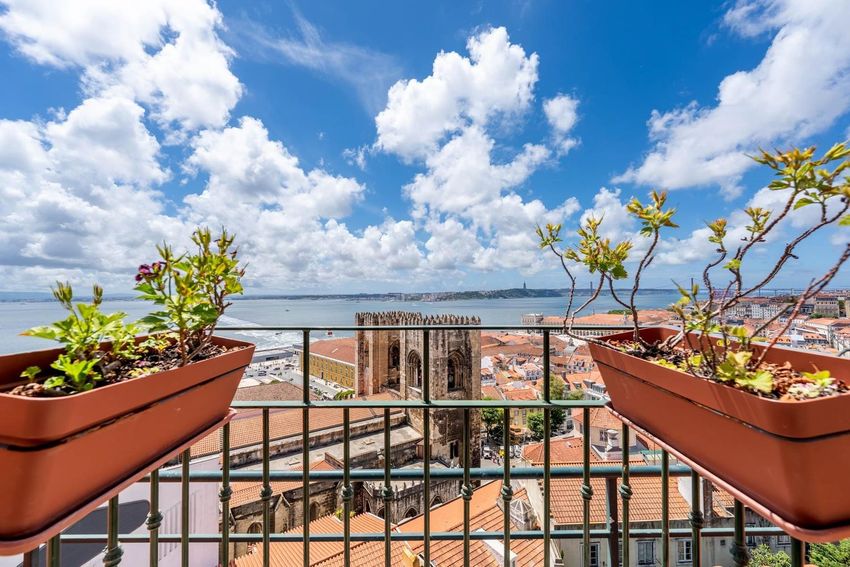 Imagem Vistas de apartamento t2 em Rua de São Mamede, 7