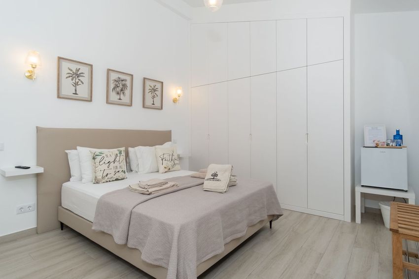 Imagem Quarto de  moradia independente em Val 2041 s/n