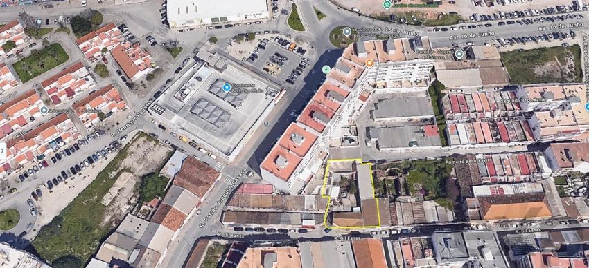Imagem de terreno em Baixa