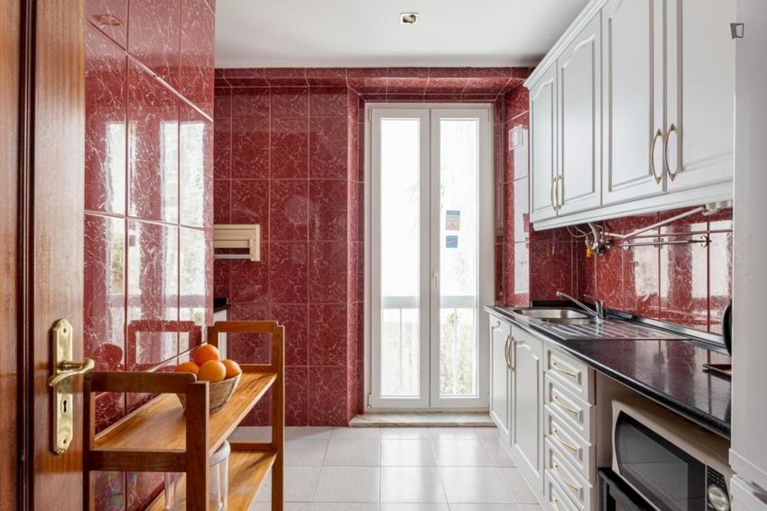Imagem Cozinha de apartamento t3 em Rua Marques da Silva
